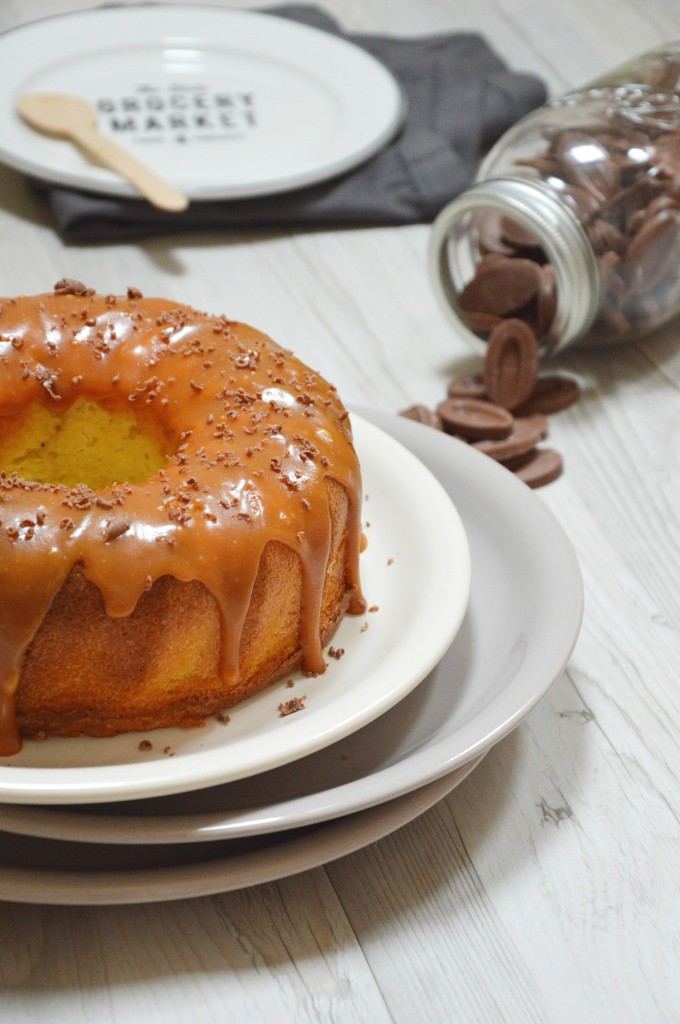 Bundt cake fève tonka et caramel beurre salé