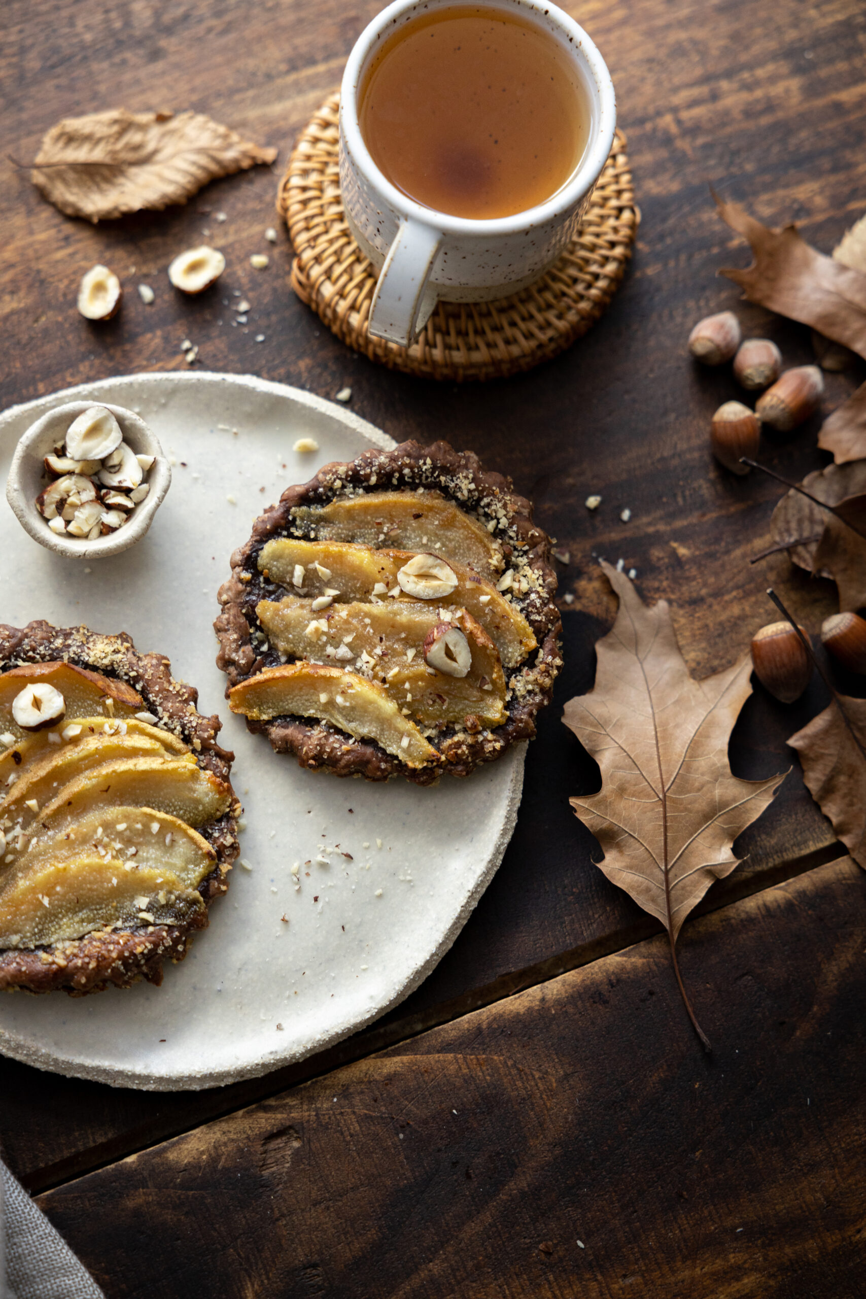 Tartes fines coco poires noisettes - Plus une miette